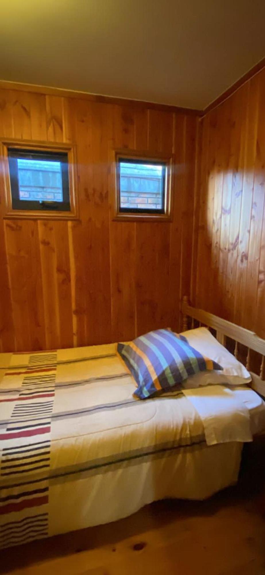 Hotel Pitrufquén Zimmer foto